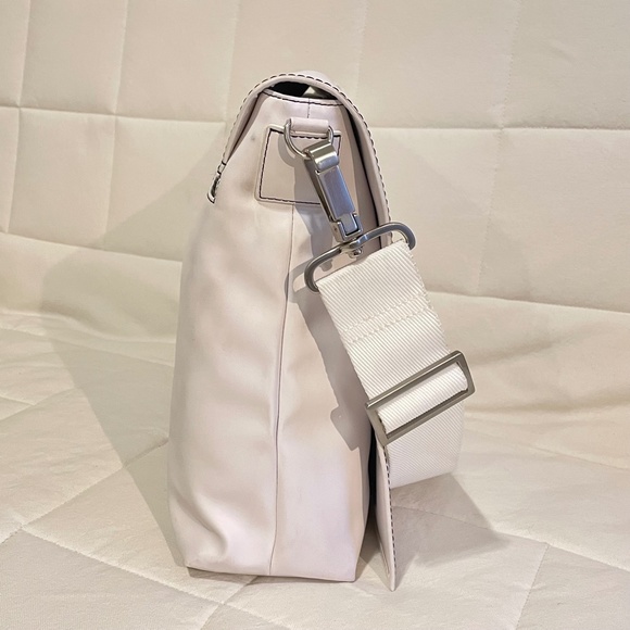 ECCO White Messenger Bag Shoulder Bag - Picture 5 of 16